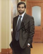 Aziz Ansari from the TV series PARKS AND RECREATION - (Earn 3 reward points on this item worth €0.66)