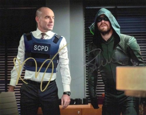Stephen Amell / Paul Blackthorne - ARROW