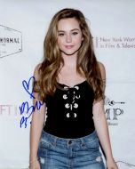 Brec Bassinger - (Earn 8 reward points on this item worth €1.77)