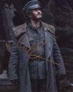 Orlando Bloom from the TV series CARNIVAL ROW - (Earn 8 reward points on this item worth £1.51)