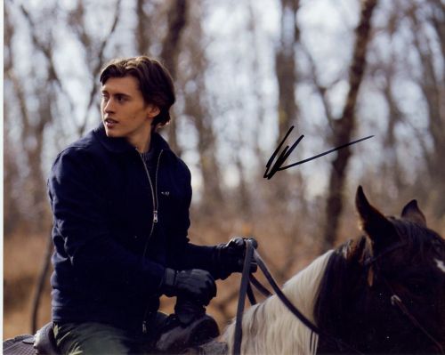 Dempsey Bryk from the TV series HEARTLAND