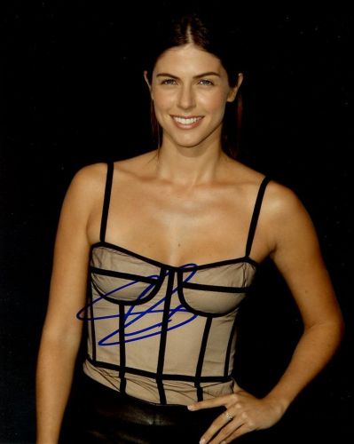 Stephanie Cayo