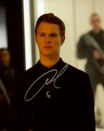 Ansel Elgort from the movie DIVERGENT - (Earn 6 reward points on this item worth £1.13)