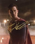 Tyler Hoechlin from the TV series SUPERMAN AND LOIS - (Earn 9 reward points on this item worth €1.99)