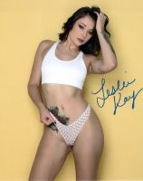 Leslie Kay - GLAMOUR MODEL