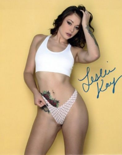 Leslie Kay - GLAMOUR MODEL