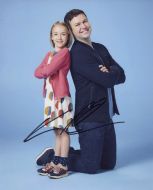 Taran Killam from the TV series SINGLE PARENTS - (Earn 1 reward points on this item worth £0.19)