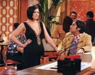 Kunal Nayyar - BIG BANG THEORY - (Earn 4 reward points on this item worth €0.88)