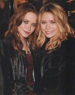Mary-Kate / Ashley Olsen - FULL HOUSE - (Earn 8 reward points on this item worth £1.51)