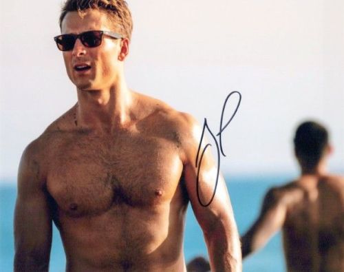 Glenn Powell - TOP GUN MAVERICK