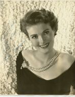 Paula Raymond (1924-2003) - (Earn 2 reward points on this item worth $0.50)