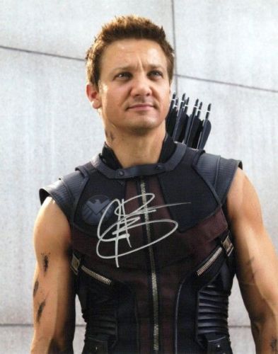 Jeremy Renner - THE AVENGERS