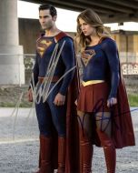 Melissa Benoist/Tyler Hoechlin from the TV series SUPERGIRL - (Earn 20 reward points on this item worth $5.00)