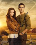Tyler Hoechlin / Elizabeth Tulloch from the TV series SUPERMAN AND LOIS - (Earn 20 reward points on this item worth $5.00)