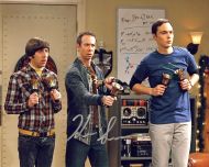 Kevin Sussman from the TV series BIG BANG THEORY *private signing* - (Earn 5 reward points on this item worth $1.25)