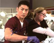 Brian Tee from the TV series CHICAGO MED - (Earn 3 reward points on this item worth €0.66)