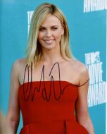 Charlize Theron - (Earn 5 reward points on this item worth €1.11)