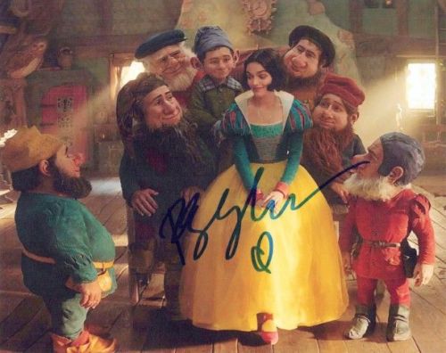 Rachel Zegler - SNOW WHITE